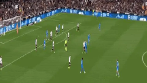 CBA外援抢夺盲盒大战如火如荼，季后赛席位竞争愈发激烈！